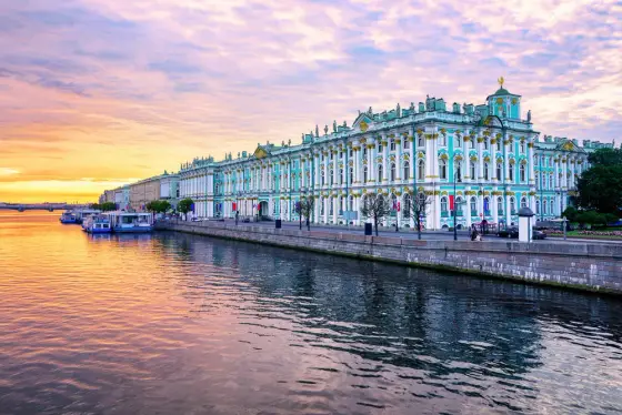 Санкт-Петербург с посещением Эрмитажа, Петропавловской крепости, Петергофа и квестом в Александрийском парке